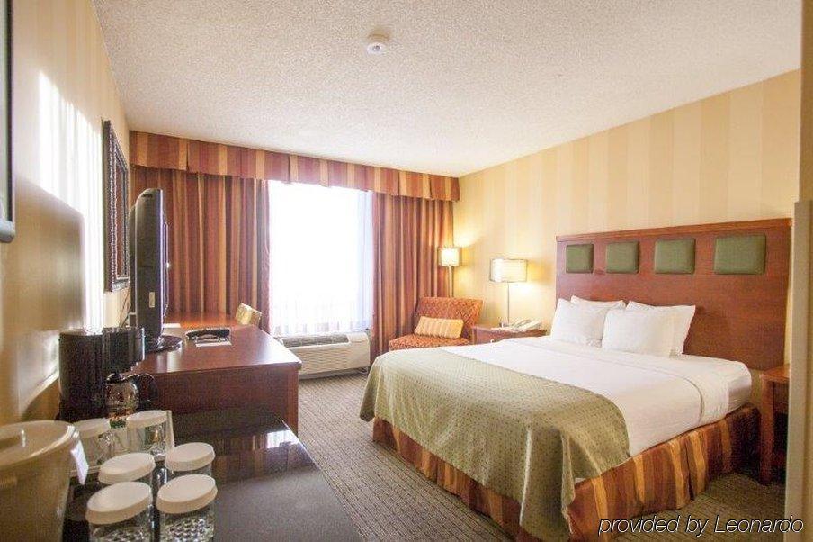 Hotel Downtown-arena By Ihg 3*